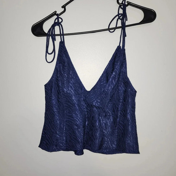 Victoria's Secret women's cropped camisole top blue size M - Picture 2 of 3